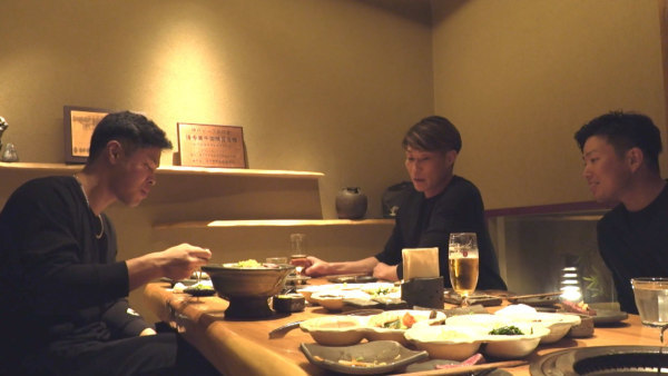 糸井嘉男と佐藤輝明