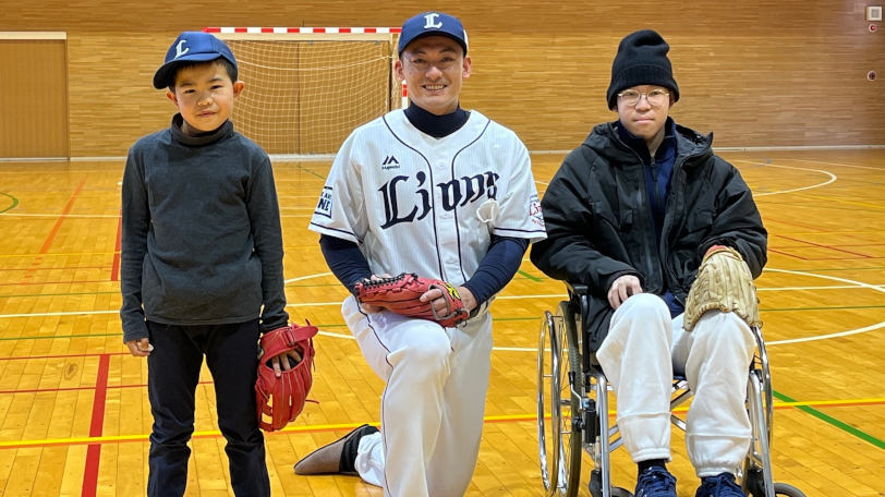 西武の栗山巧,球団提供