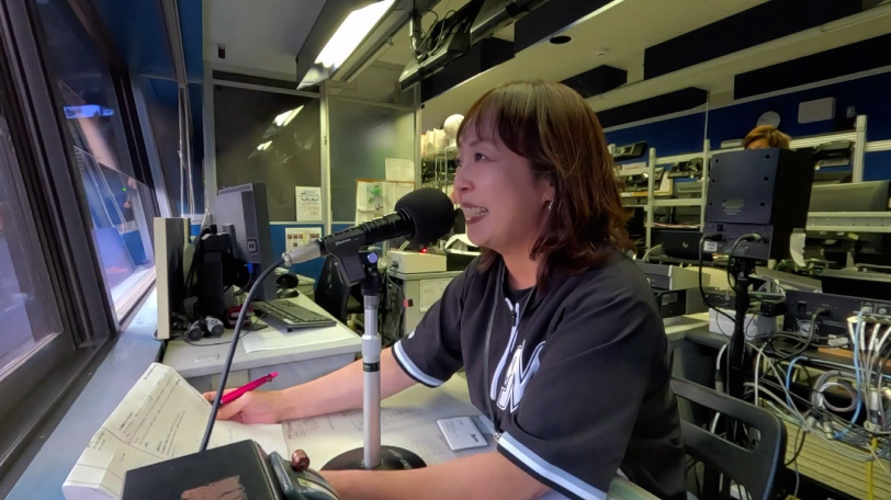 ロッテの谷保恵美さん,球団提供