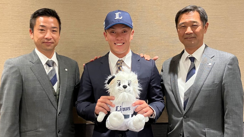 金子功児選手,球団提供