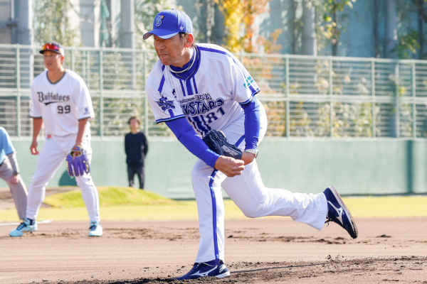 DeNAの三浦大輔監督