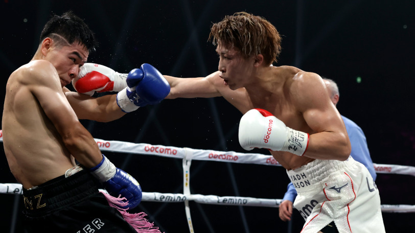 キム・イェジュンに右ストレートをヒットする井上尚弥,ⒸLemino/SECOND CAREER