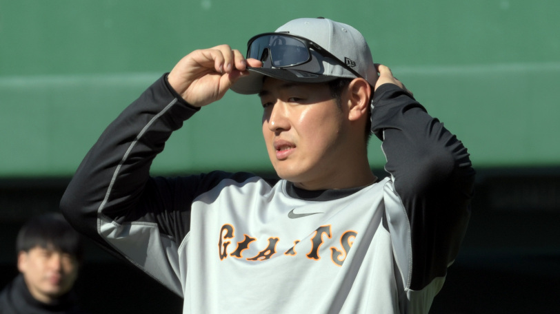 東京ヤクルトスワローズ　石井弘寿　ユニフォーム　フリーサイズ　未使用 東京ヤクルトスワローズ 石井弘寿 ユニフォーム フリーサイズ 未使用