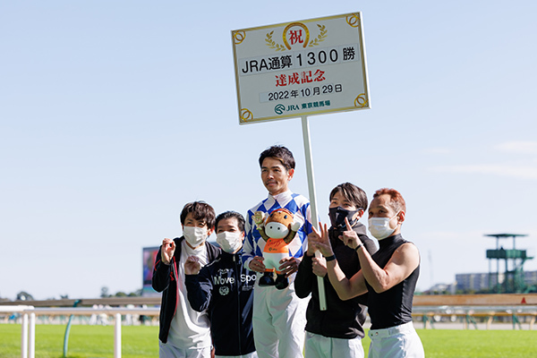 JRA通算1300勝を達成した戸崎圭太騎手,ⒸSPAIA（写真撮影：三木俊幸）
