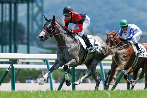 6月29日・福島6R新馬戦を制したハッピーエンジェル,ⒸSPAIA（撮影：三木俊幸）