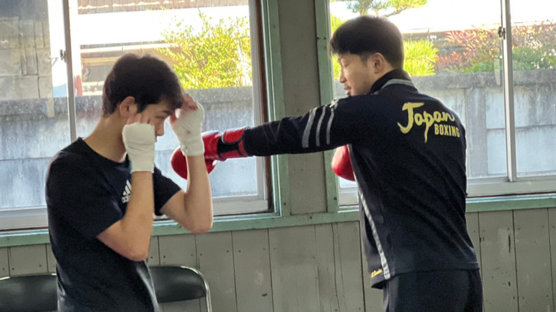 中京高校ボクシング部で指導する田中亮明,ⒸSPAIA（撮影・近藤広貴）