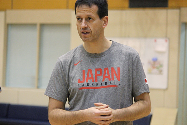 3x3男子日本代表ロイブルトーステンコーチⒸマンティー・チダ