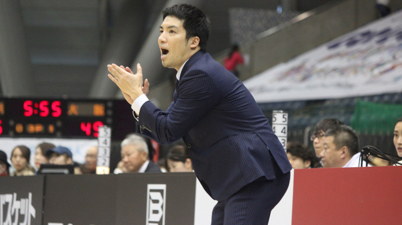 バスケットボールＢリーグ横浜ビー・コルセアーズ福田将吾ヘッドコーチⒸマンティー・チダ